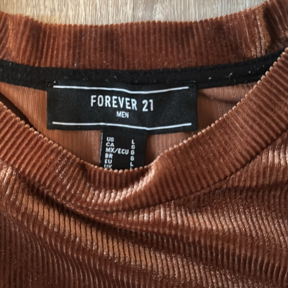 Men’s Shiny Ribbed Tee - Picture 2 of 5